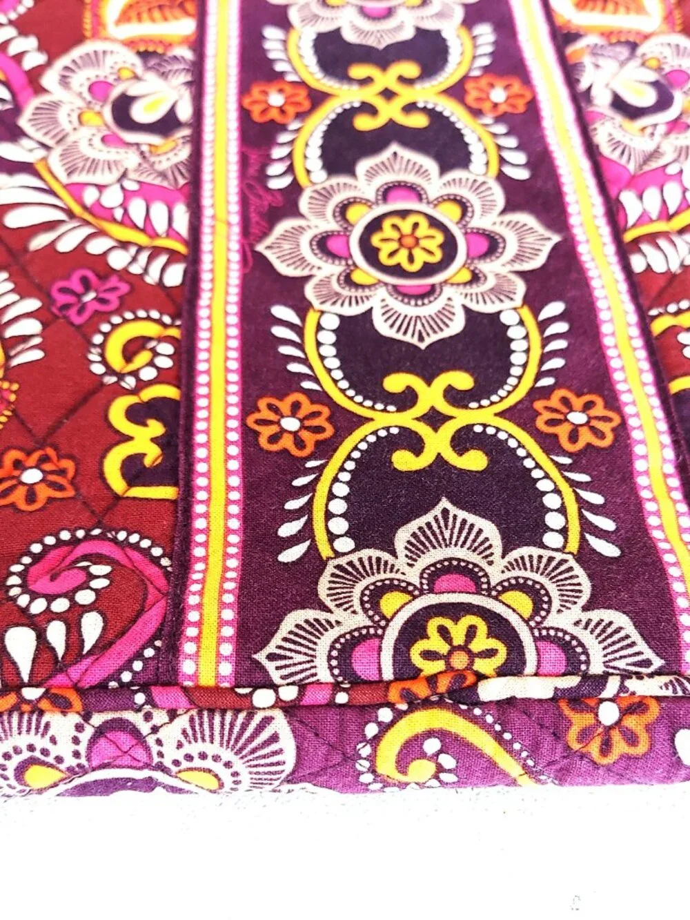 New VERA BRADLEY Paisley computer tablet case purple/pink Zip NWOT